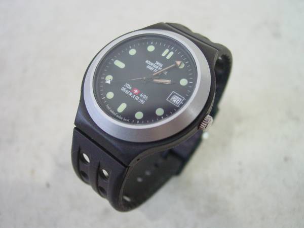 動作品 SWISS MOUNTAIN PATROL ARMY TIMER クオーツ式腕時計 A 03.590 3針 デイト 25年4月電池交換 札幌市 清田区 平岡 ☆SWISS MOUNTAIN PATROL ARMY TIMER クォーツ時計(3針＋カレンダー