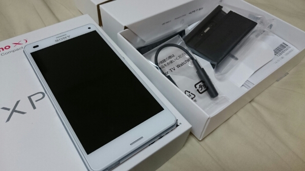 中古☆docomo SONY エクスペリアZ3 Compact SO-02G☆ホワイト 
