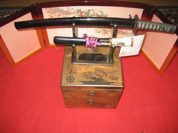 うぶだし骨董豪華梨地蒔絵引き出し脇差し短刀、十手掛け