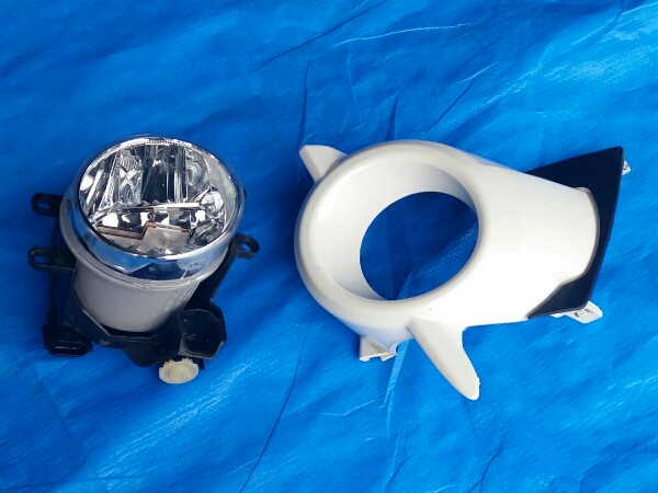 210系　クラウンアスリート★右　LEDフォグランプ・カバーセット