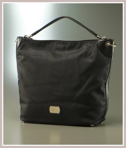L9089*FURLA/フルラ*軽量◎ナイロンセミショルダーバッグ/黒
