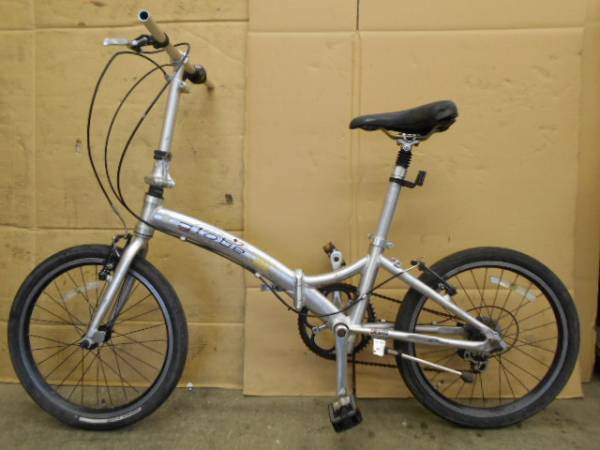 SPECIALIZED　アルミ　２０インチ　８段