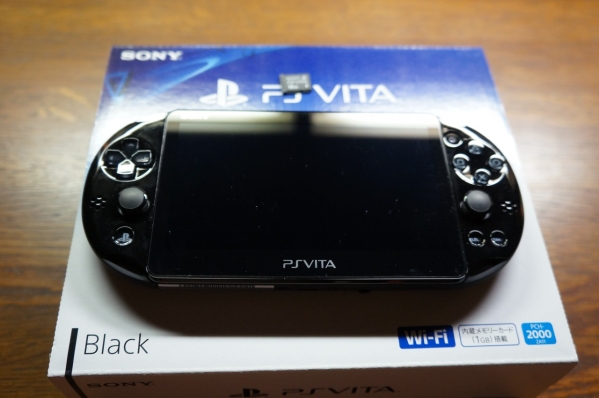 PS Vita PCH-2000 Black メモリーカード16GB付き ★送料無料 ★