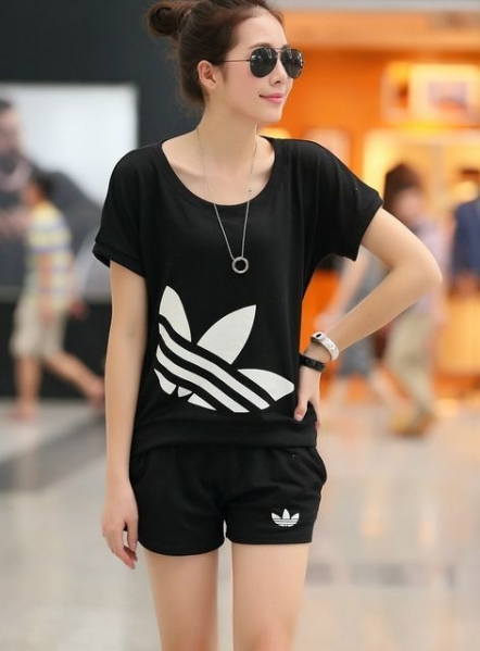 新品☆デカロゴ♪オシャレ上下セットアップ　ブラック_1