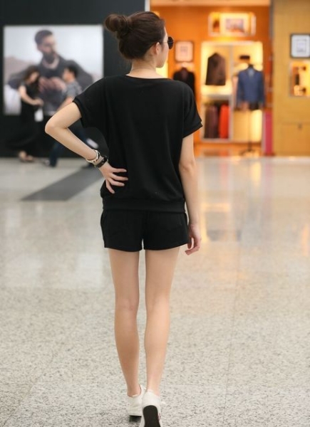 新品☆デカロゴ♪オシャレ上下セットアップ　ブラック_2