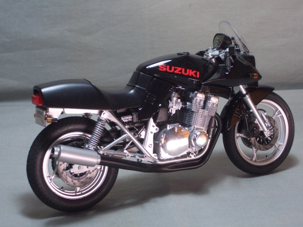 バイクプラモデル 西部警察 タミヤ1/12 スズキカタナ (ジャンク品