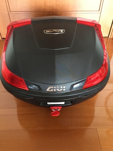 GIVI モノロックケース　B37ND USED品