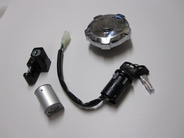 【特売】純正 エイプ50/100 キーセット 中期 ４点セット APE