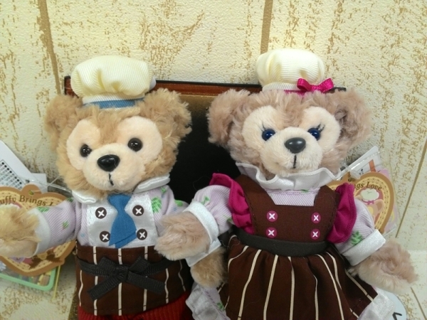 ダッフィー&シェリーメイ ぬいぐるみバッジ2015スウィート H4L10 