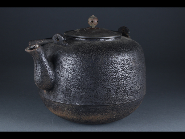 【Anee】古美術品 古鉄造 鉄瓶 銅蓋 時代 茶道具 骨董品　HB611