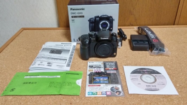 新品同様☆Panasonic DMC-GH3 ボディ