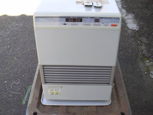 コロナインバーターFF-306S 密閉式石油ストーブ(石油ファンヒーター 