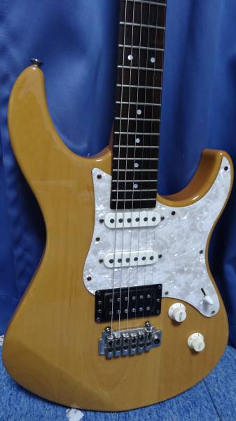 【値下げ】YAMAHA パシフィカ　PAC-604W　SG-500ピックアップ付