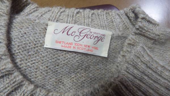 Mc george スコットランド製ベージュ/シェットランド毛クルー