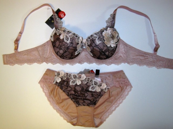 サルート◆パキータ◆LB◆ブラD75&ショーツM◆新品ワコール