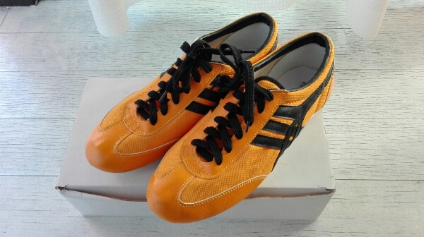 ブルース・リー★死亡遊戯★靴★25.5センチ★ほぼ新品