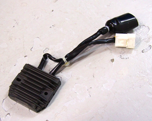 半額以下☆'04 CBR1000RR★レギュレーター新品 開封保管品 SC56