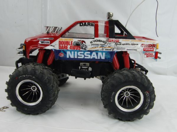45★Kyosho★4駆 ラジコンカー★送料500円