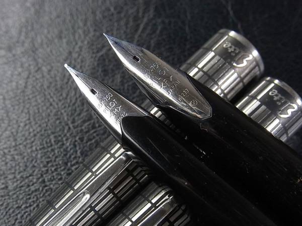 古万年筆 Pilot エリート 2本 PILOT Elite パイロット 万年筆2本 ペン