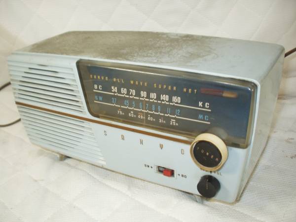 希少 昭和30年代の真空管ラジオ SANYO SF-28 ジャンク(アンティーク
