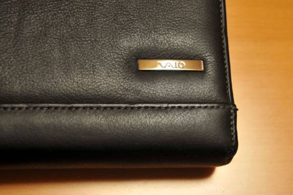 送料込み 即決 SONY純正 VAIO 本革製高級キャリングケース CKTZ2