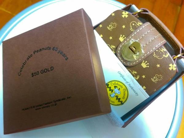 ピーナッツ生誕60周年記念貨/50ドル金貨/クラウンスヌーピー