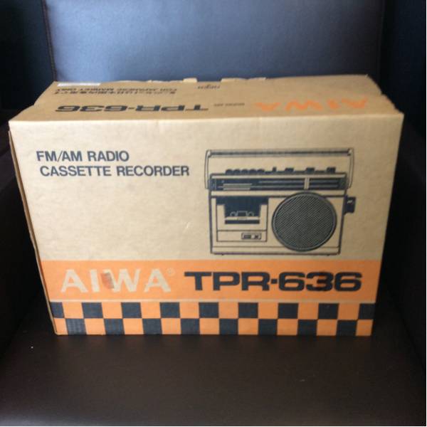 ☆新品☆ AIWA アイワ FM/AM RADIO CASSETE RECORDER TPR－636