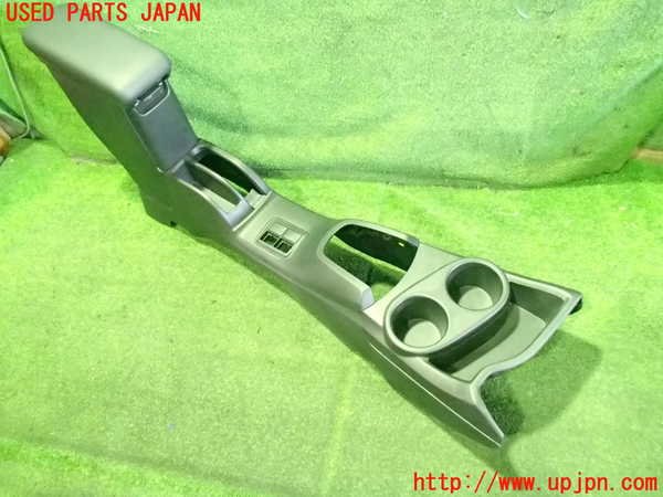 1UPJ-18657540]アクア(AQUA)(NHP10)センターコンソール 中古