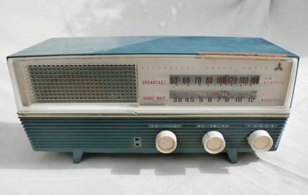 三菱ラジオ 真空管ラジオ 昭和レトロ 受信可 アンテイーク品