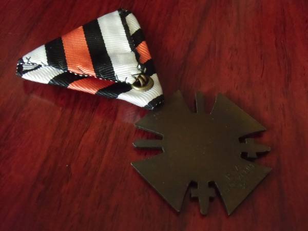 ⊞ドイツ軍＊ヒンデンブルク大統領＊前線将兵名誉十字勲章剣付（実物） 卍ナチスドイツ軍＊1914-8 ヒンデンブルク名誉十字章剣付/実物