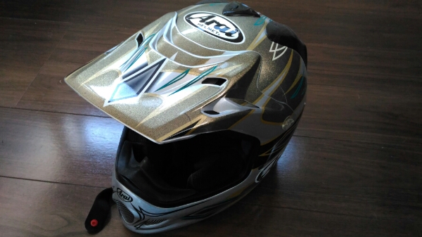 アライ　オフロードヘルメット　グラフィックモデル