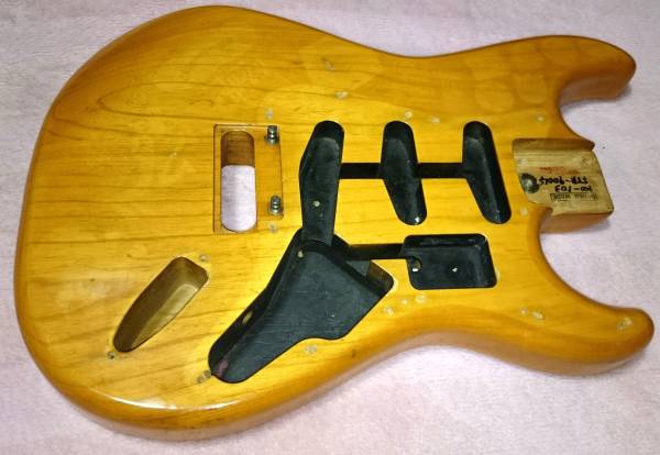 フェンダージャパン　ストラトキャスターボディ　