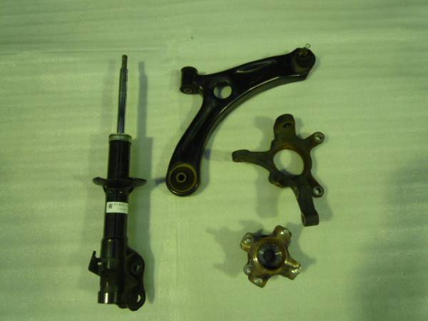 良品◇スペーシア◇MK32S◇右フロントサスペンションA◇G12 スズキ