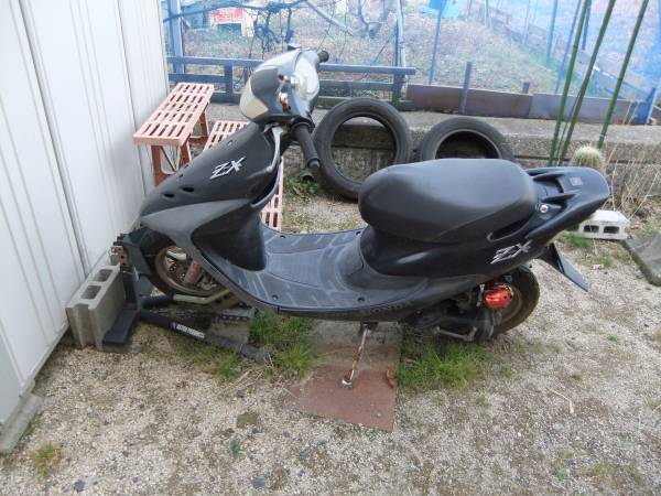 もる ライブディオZXAF34 部品取り車 自動車、オートバイ