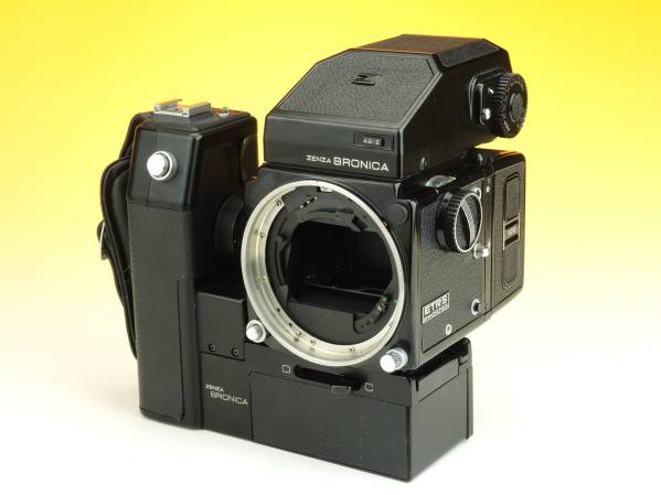 Konica IIIA Camera 50mm Rangefinder Film F⁄1.8 Vintage Hexanon
