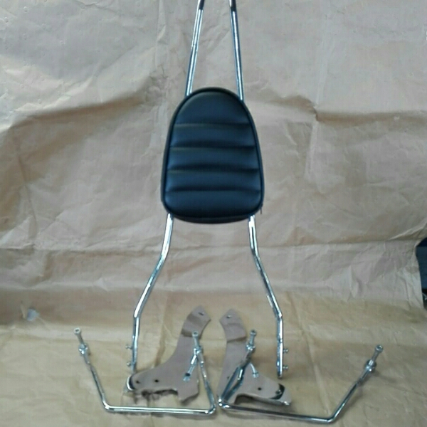 ドラッグスター400クラシック　シーシーバー　バックサポート