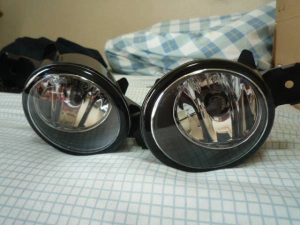 日産純正フォグランプ新車外し品左右セット