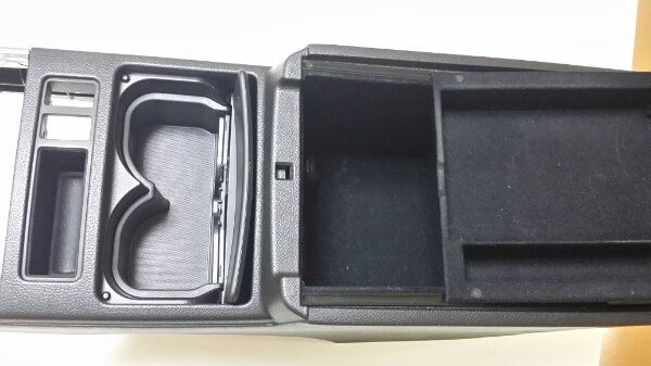 フーガ　Y50コンソール肘掛け【送料無料】