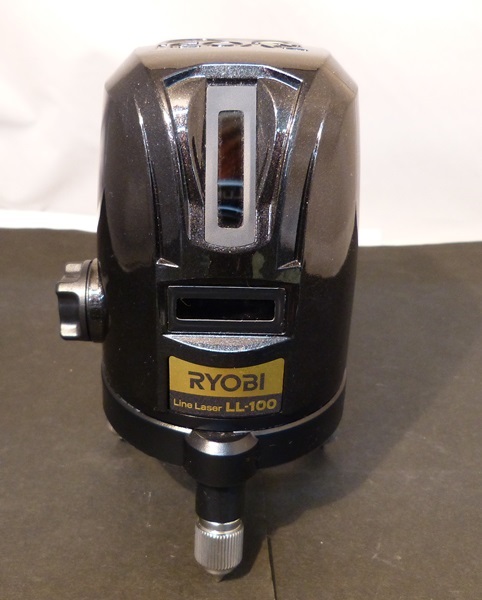 リョービ(RYOBI) ☆中古 RYOBI レーザー墨出器 LL-100 ☆ レーザー墨出器
