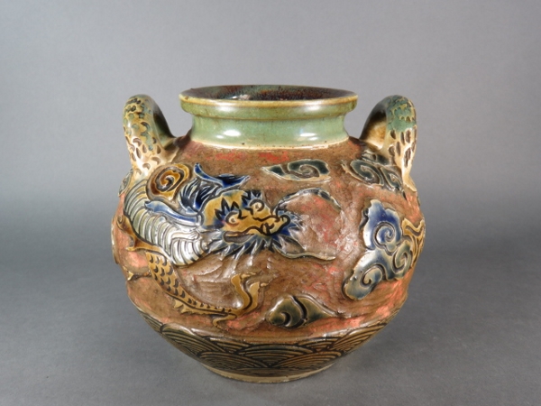 琉球古典焼　掻き落とし二耳龍壺　壺屋