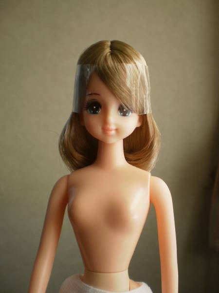 リカちゃんキャッスル製ESCドール・マリーン内巻きブロンド 当
