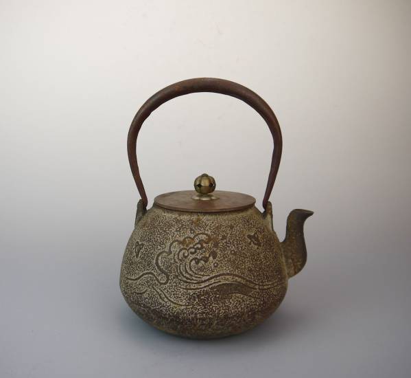 龍文 堂 鉄瓶 偽物 龍文堂造 鉄瓶 鉄製 丸型鉄瓶 急須 工芸品 金属