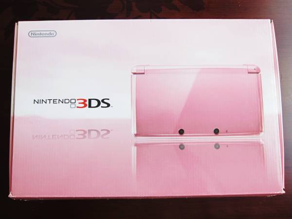 任天堂3DS本体ミスティピンク 箱・ソフトケース付 美品格安 【公式