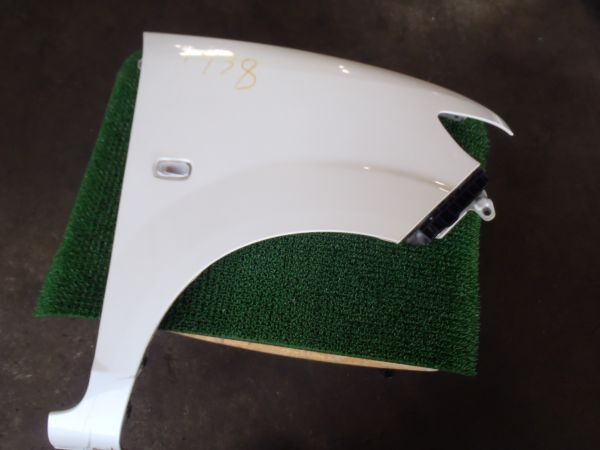 ＃1938　 JE1　 ゼスト　右　フロント　フェンダー　NH624P