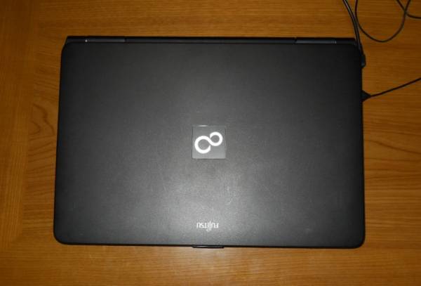 美品　LIFEBOOK A550/B