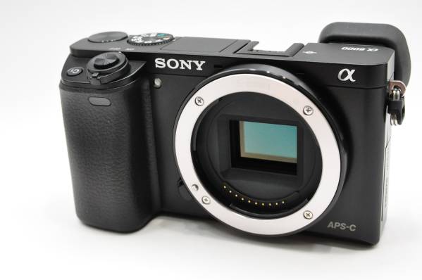 新品級 SONY ソニー α6000ボディ ILCE-6000 ブラック #4081