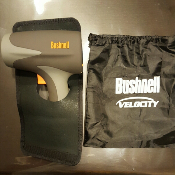 Bushnell スピードガン　美品　値下げ⭕️ スピードガン Bushnell！数回使用 美品！ Bushnell 【公式通販】