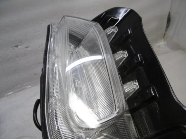 プリウスα 後期 LED 純正 トヨタ ZVW41 左デイライトAssy デイライト