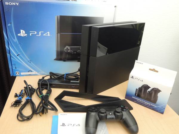 SONY/PS4 CUH-1000AA01 500GB カメラ付属 ブラック おまけ付き