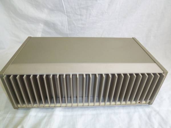 QUAD 405　 トランス唸りあり・現状渡し。　　動作品